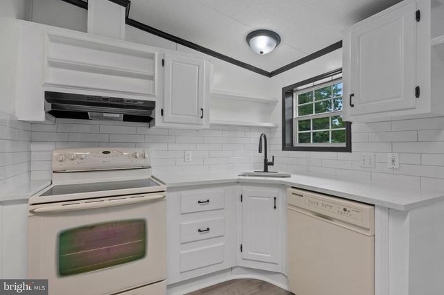 138 HEISTER RD, Birdsboro, PA 19508