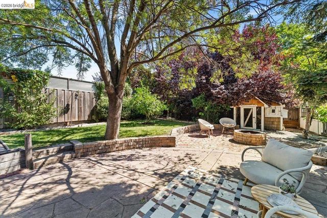 1202 Plaza Dr., Martinez, CA 94553