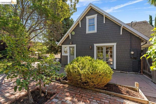 1202 Plaza Dr., Martinez, CA 94553