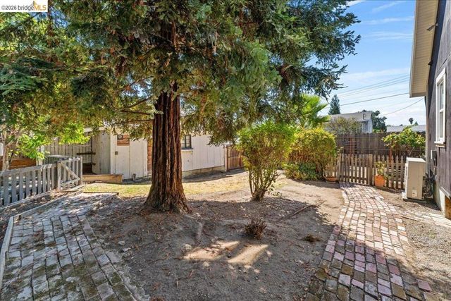 1202 Plaza Dr., Martinez, CA 94553