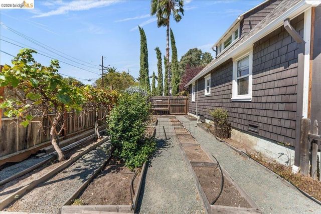 1202 Plaza Dr., Martinez, CA 94553
