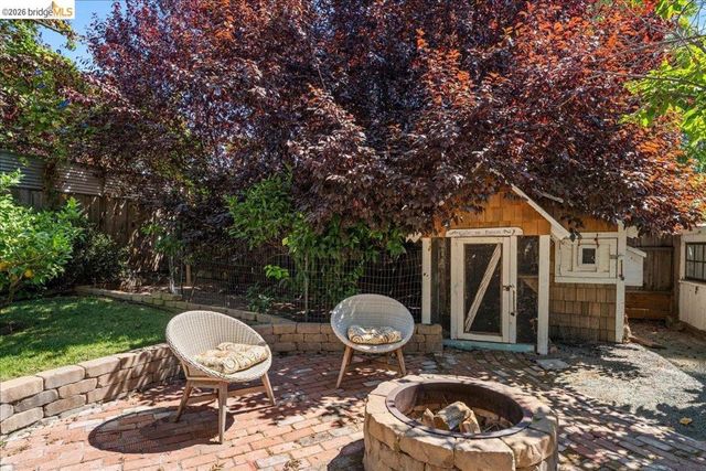 1202 Plaza Dr., Martinez, CA 94553