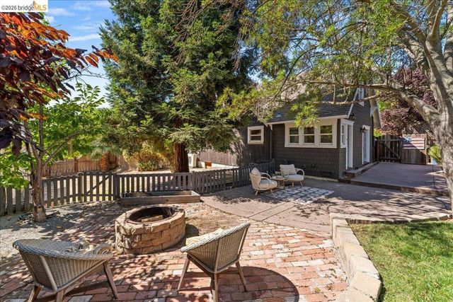 1202 Plaza Dr., Martinez, CA 94553