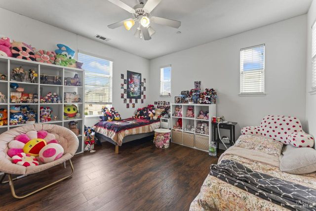 865 Citation Ct, Napa, CA 94559