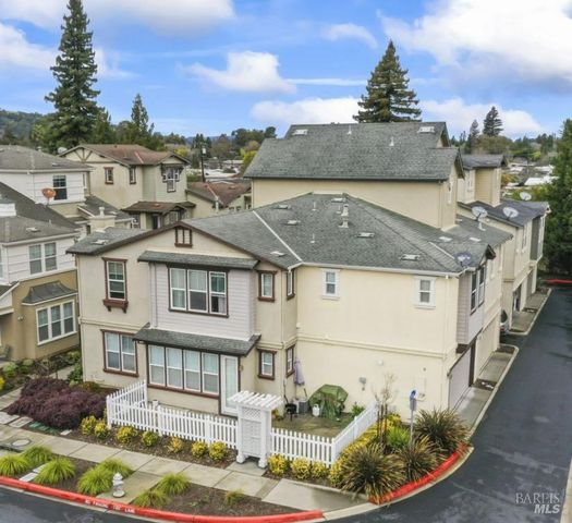 865 Citation Ct, Napa, CA 94559