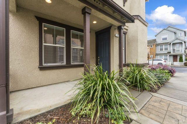 865 Citation Ct, Napa, CA 94559