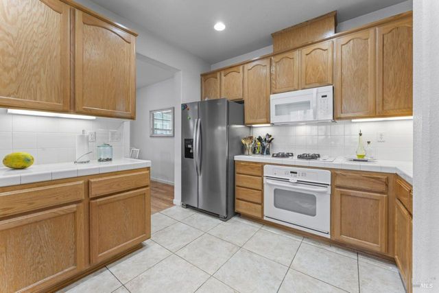 865 Citation Ct, Napa, CA 94559