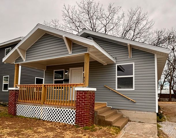 431 West Division Street, Springfield, MO 65803