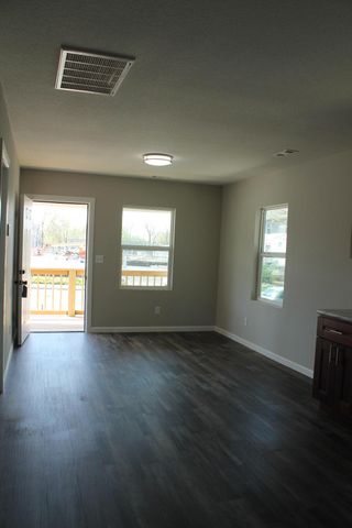 431 West Division Street, Springfield, MO 65803