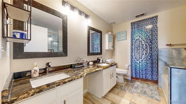 13771 Wrangler Way, Mead, CO 80542