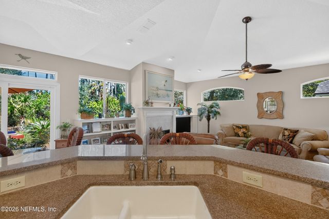 1947 GREEN HERON Point, Jacksonville Beach, FL 32250