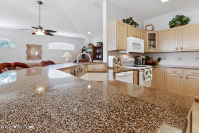 1947 GREEN HERON Point, Jacksonville Beach, FL 32250