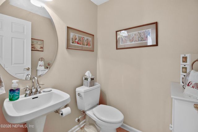 1947 GREEN HERON Point, Jacksonville Beach, FL 32250