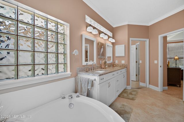 1947 GREEN HERON Point, Jacksonville Beach, FL 32250