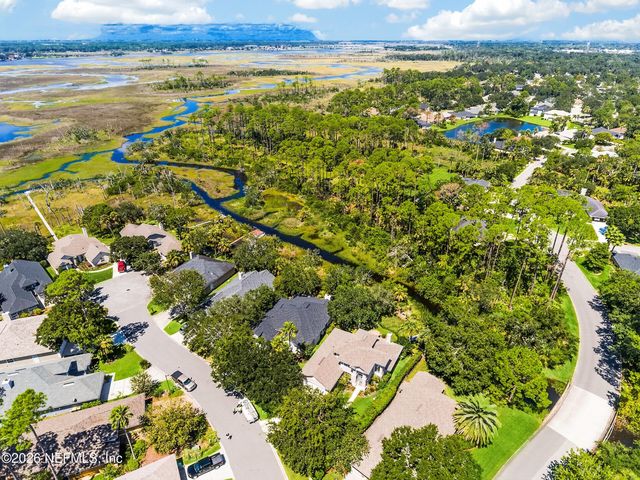 1947 GREEN HERON Point, Jacksonville Beach, FL 32250