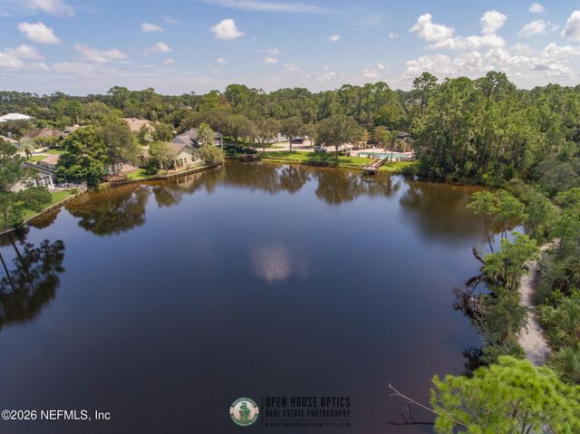 1947 GREEN HERON Point, Jacksonville Beach, FL 32250