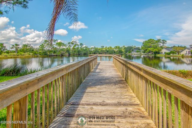 1947 GREEN HERON Point, Jacksonville Beach, FL 32250