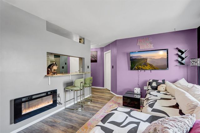615 Broadway 15, Amityville, NY 11701