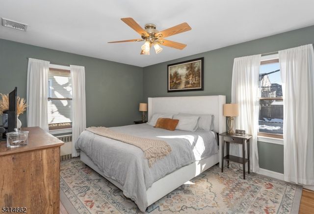 125 Meadowbrook Ave, Wanaque Boro, NJ 07465