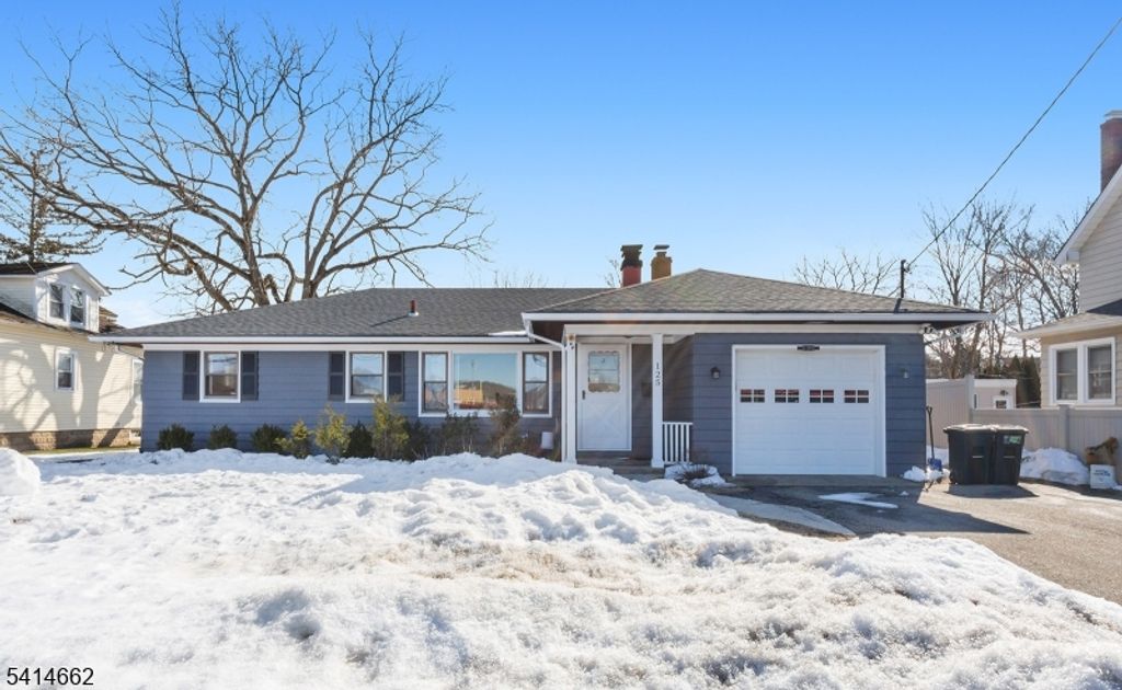 125 Meadowbrook Ave, Wanaque Boro, NJ 07465