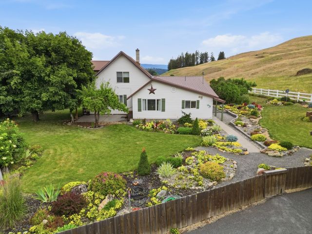 691 Highway 20 E, Colville, WA 99114 property photo