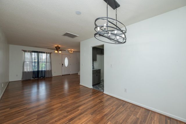 8 Single Oak Court, Fountain Inn, SC 29644