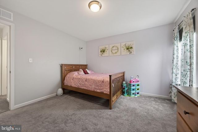 52 HOLLY CT, East Berlin, PA 17316