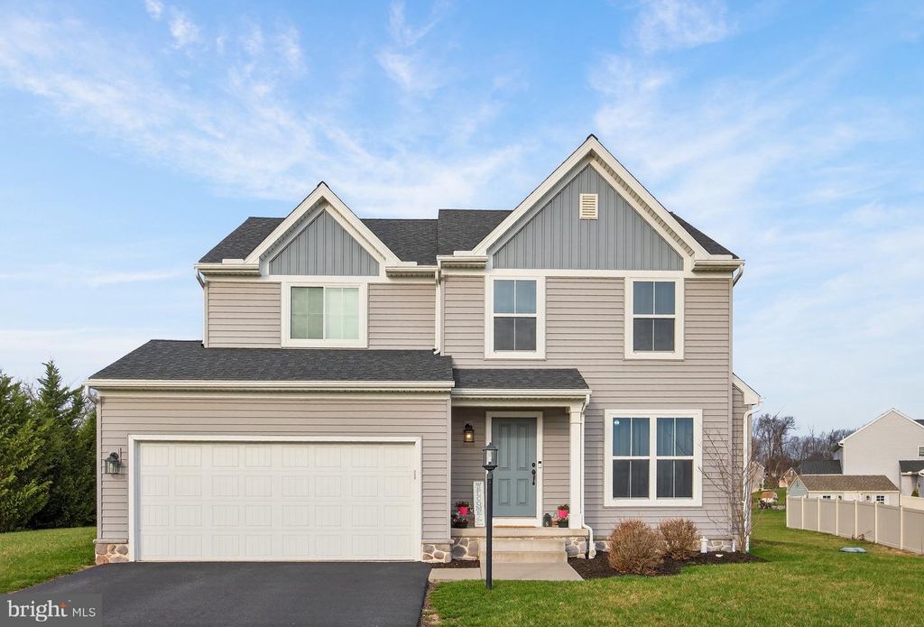 52 HOLLY CT, East Berlin, PA 17316
