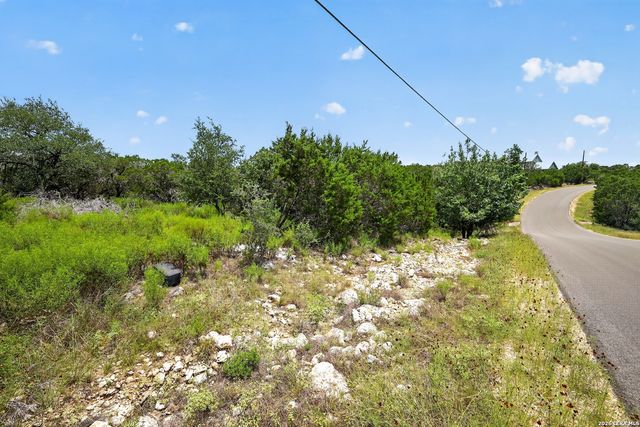 1266 BELLEWOOD LN, Canyon Lake, TX 78133