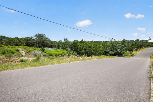 1266 BELLEWOOD LN, Canyon Lake, TX 78133
