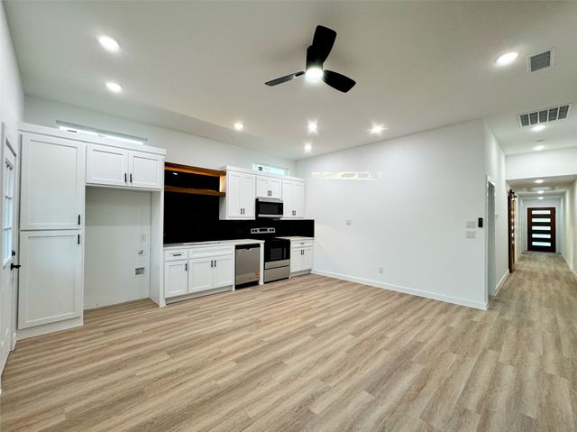 2113 Henry Street, Greenville, TX 75401