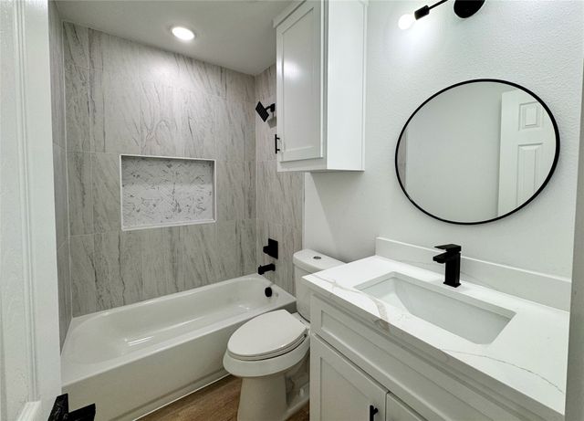 2113 Henry Street, Greenville, TX 75401