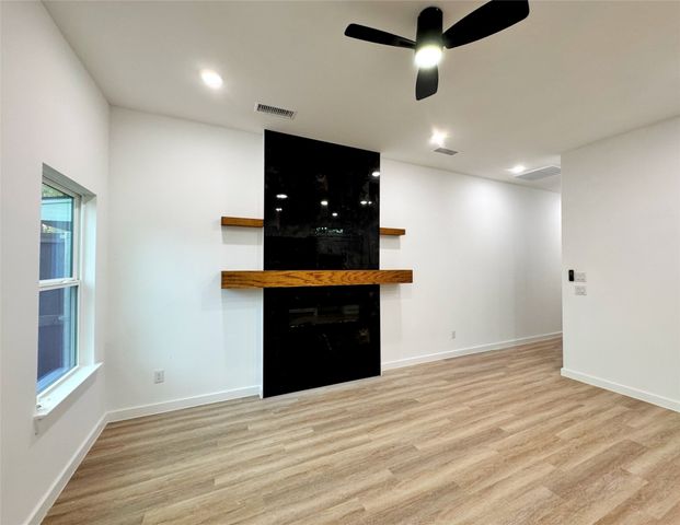 2113 Henry Street, Greenville, TX 75401