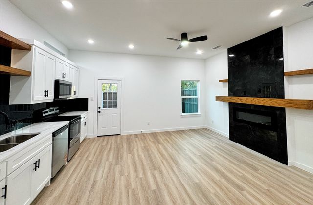 2113 Henry Street, Greenville, TX 75401