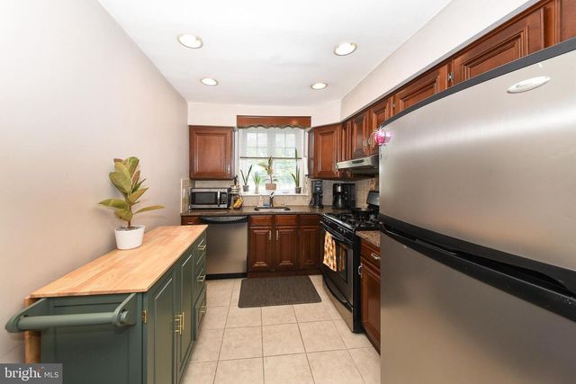 8142 LISTER ST, Philadelphia, PA 19152
