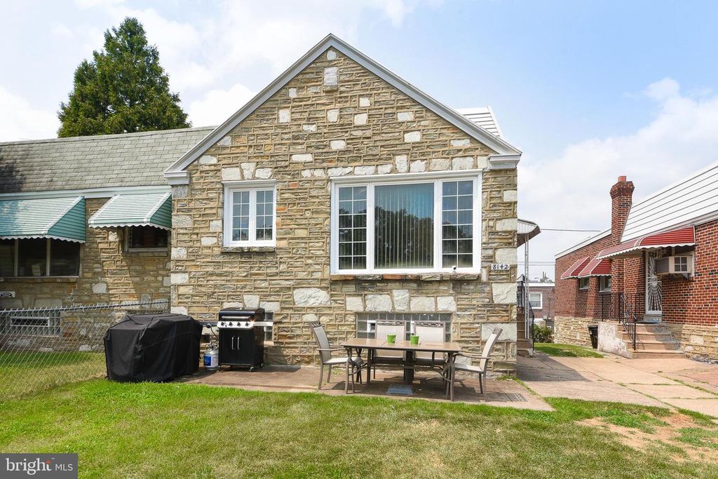 8142 LISTER ST, Philadelphia, PA 19152