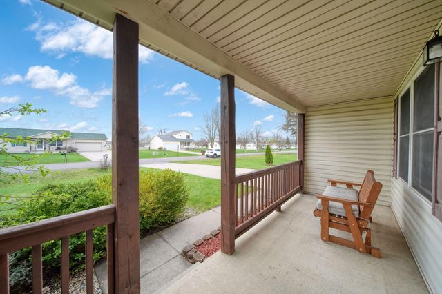 2624 Prairie Drive, Adrian, MI 49221
