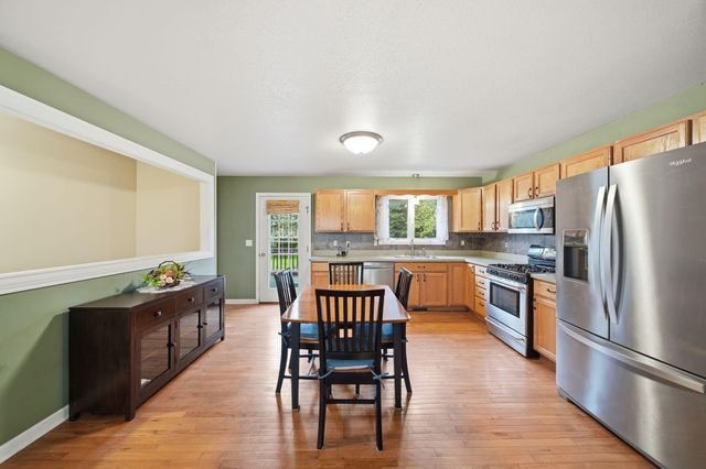 2624 Prairie Drive, Adrian, MI 49221