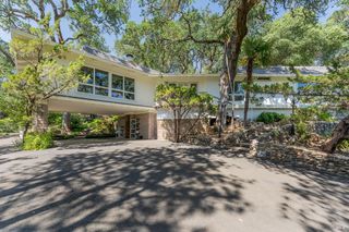925 Knob Hill Rd, Ukiah, CA 95482