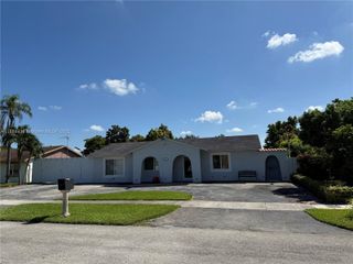 6553 SW 148th Pl, Miami, FL 33193