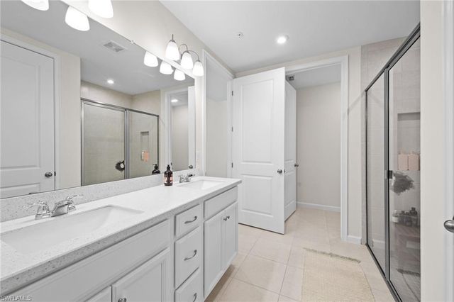 4688 Arboretum CIR # 101, Naples, FL 34112