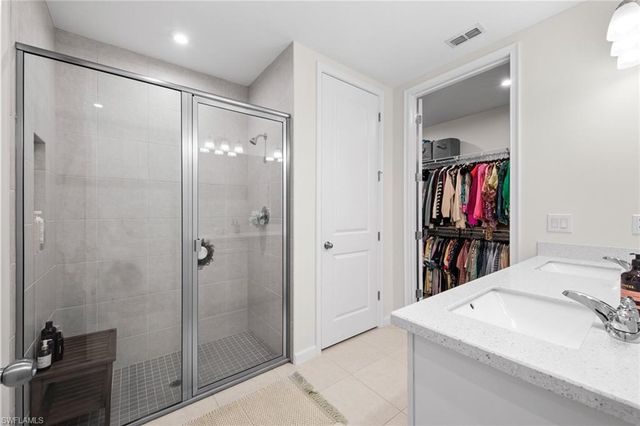 4688 Arboretum CIR # 101, Naples, FL 34112