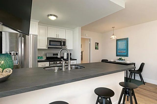 1202 N Pacific St 106B, Oceanside, CA 92054