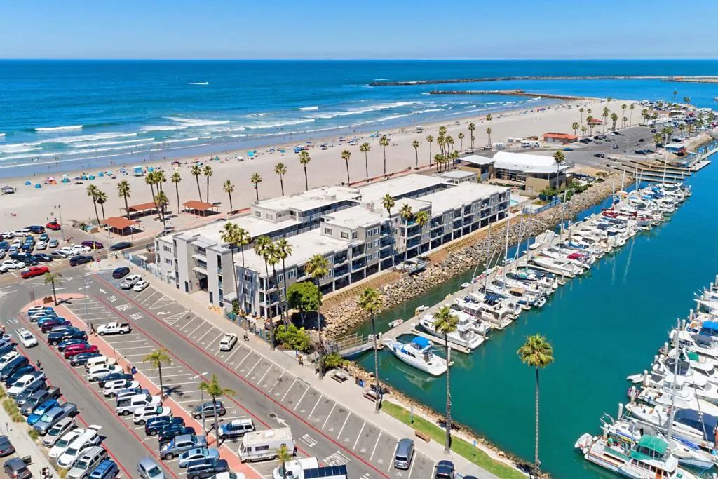 1202 N Pacific St 106B, Oceanside, CA 92054