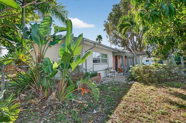 4033 COUNTRY CLUB BOULEVARD, Cape Coral, FL 33904