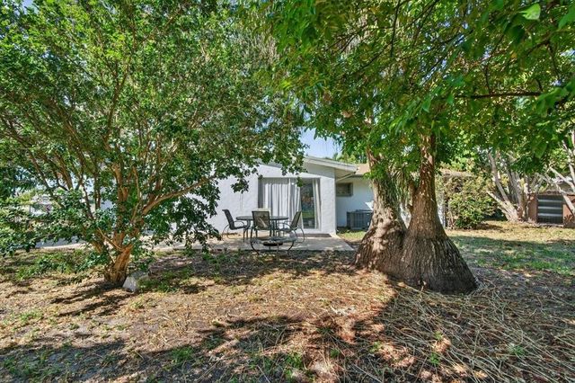 4033 COUNTRY CLUB BOULEVARD, Cape Coral, FL 33904