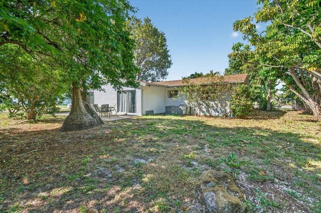 4033 COUNTRY CLUB BOULEVARD, Cape Coral, FL 33904