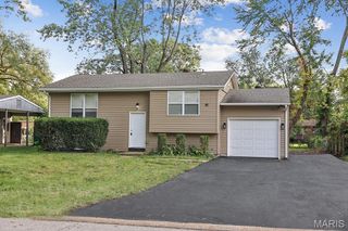 1444 Farmview Avenue, Unincorporated, MO 63138
