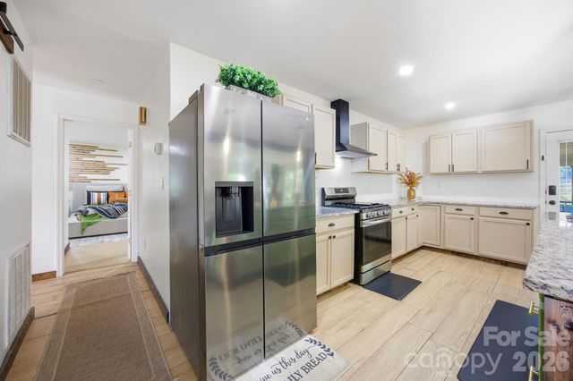 406 Vincent Court, Salisbury, NC 28146