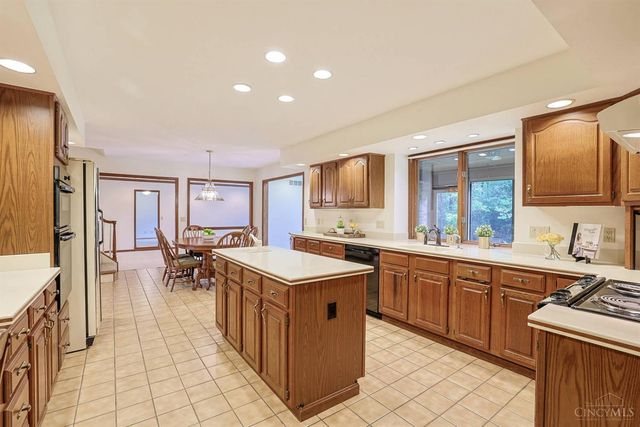 9202 Souffle Circle, Symmes Twp, OH 45140